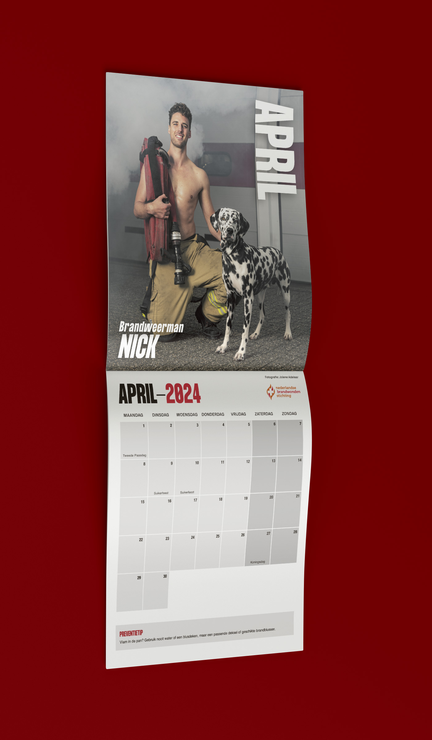 Mockup_HorizontalA5_Brochure_3